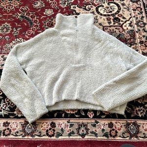 Cozy Abercrombie chenille quarter zip cropped sweater